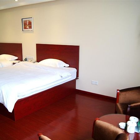 Greentree Inn Shandong Jinan Daming Lake Business Hotel מראה חיצוני תמונה